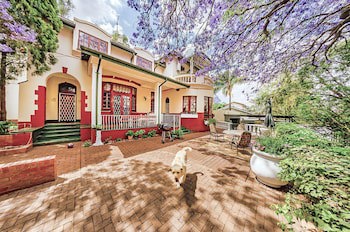 Amper Bo Guesthouse