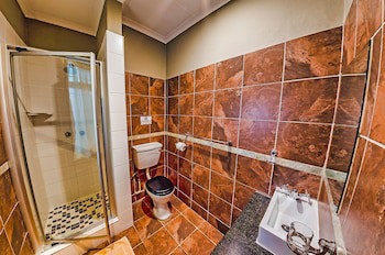 Amper Bo Guesthouse
