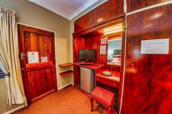 Amper Bo Guesthouse