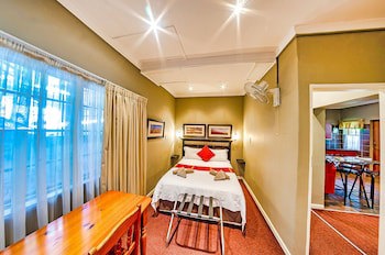 Amper Bo Guesthouse