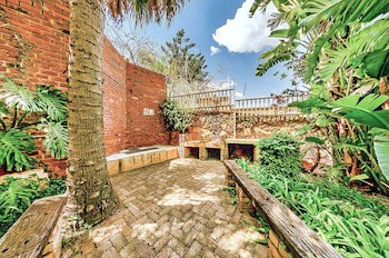 Amper Bo Guesthouse