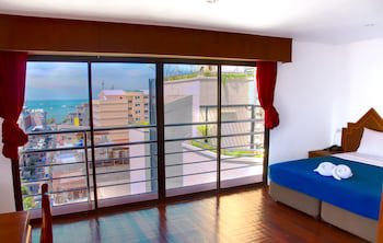 Highfive Hotel