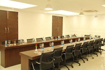 Bhawna Clarks Inn - Agra