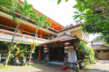 Bali Senia Hotel