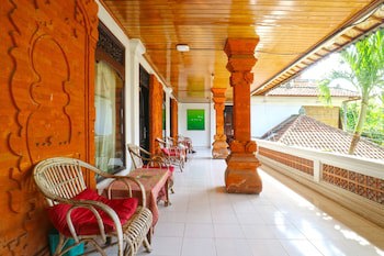 Bali Senia Hotel
