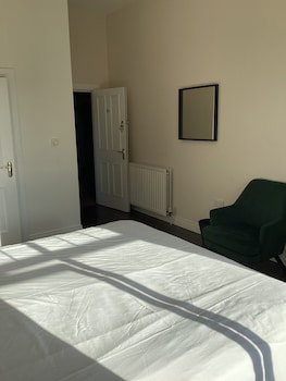 Oyo Rayanne House Guest Accommodation