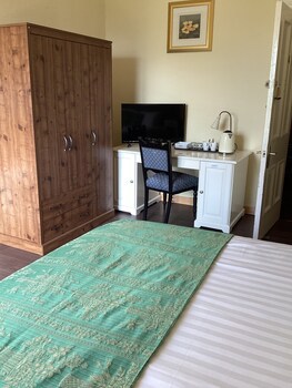 Oyo Rayanne House Guest Accommodation