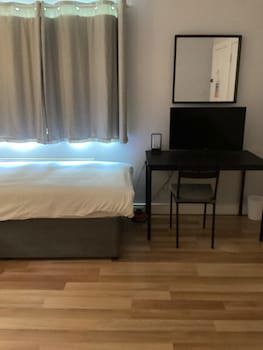 Oyo Rayanne House Guest Accommodation