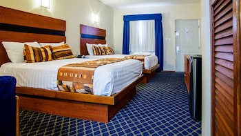 American Inn Hotel & Suites Hidalgo Del Parral