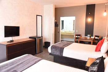 American Inn Hotel & Suites Hidalgo Del Parral