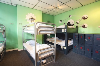 The Flying Pig Uptown Hostel
