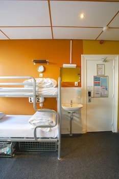 The Flying Pig Uptown Hostel