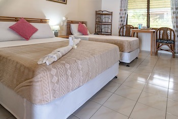 Quo Vadis Dive Resort Moalboal