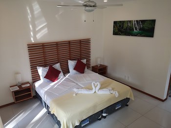 Quo Vadis Dive Resort Moalboal
