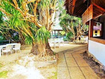 Quo Vadis Dive Resort Moalboal