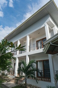 Quo Vadis Dive Resort Moalboal