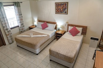 Quo Vadis Dive Resort Moalboal
