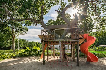Astoria Palawan