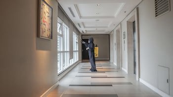 Citadines Salcedo Makati