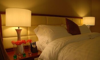 The Avenue Plaza Hotel