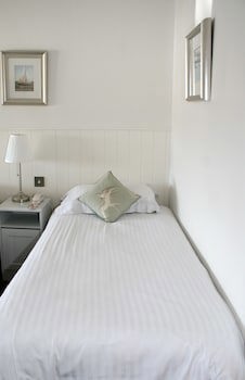 Ommaroo Hotel