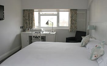 Ommaroo Hotel