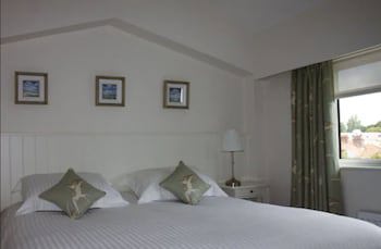 Ommaroo Hotel