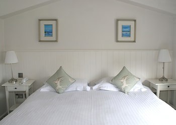 Ommaroo Hotel