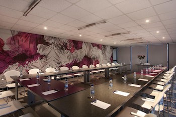 Absolute Farenden Apartments (Adults Only)
