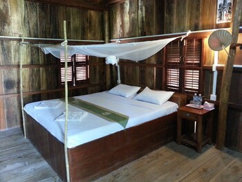 Bird Of Paradise Bungalows