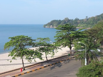 Bird Of Paradise Bungalows