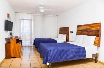 Costa Alegre Hotel & Suites