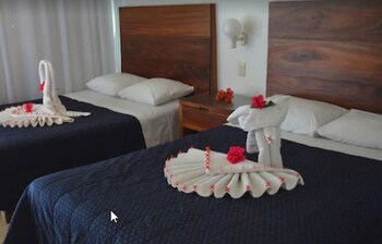 Costa Alegre Hotel & Suites