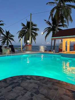 Tropical Paradise Hotel