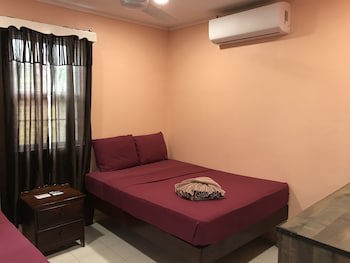 Tropical Paradise Hotel