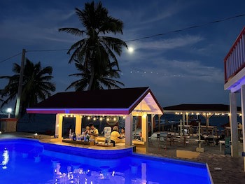 Tropical Paradise Hotel
