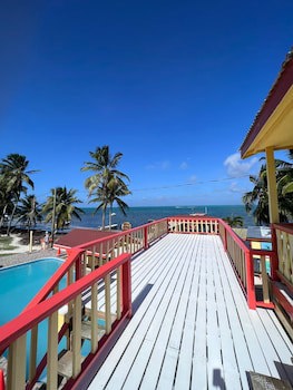 Tropical Paradise Hotel