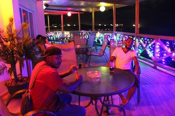 Pacific Crown Hotel