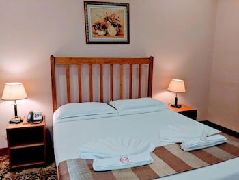 Pacific Crown Hotel