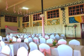Pacific Crown Hotel
