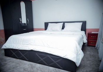 Wadoma Royale Hotel