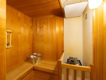 New Akan Hotel
