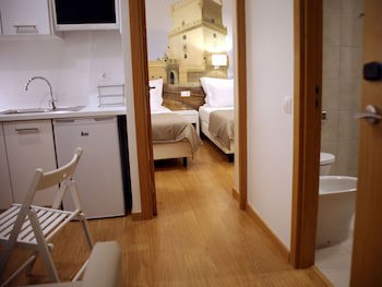 Lisbon Style Guesthouse
