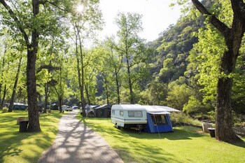 Merry Pebbles Resort & Caravan Park