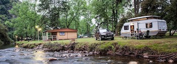 Merry Pebbles Resort & Caravan Park