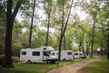 Merry Pebbles Resort & Caravan Park