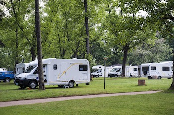 Merry Pebbles Resort & Caravan Park