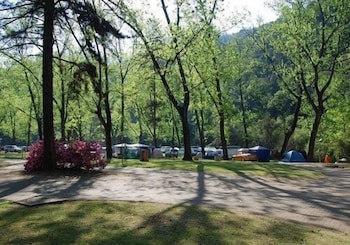 Merry Pebbles Resort & Caravan Park