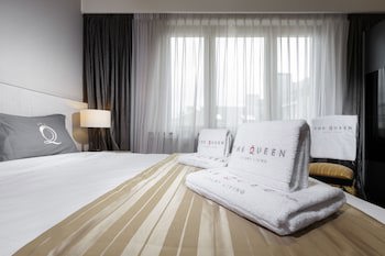 The Queen Luxury Apartments - Villa Carlotta