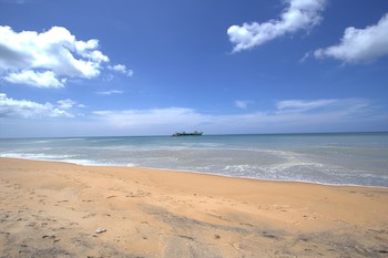 Amagi Beach - Secluded Slice Of Paradise